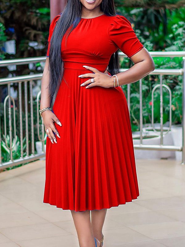 Robe midi plissée unie