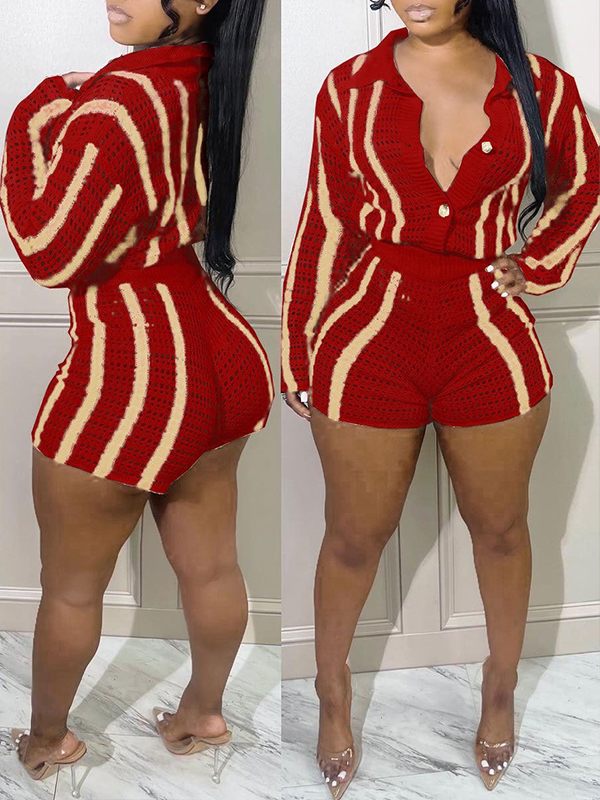 Ensemble chemise et short en tricot à rayures