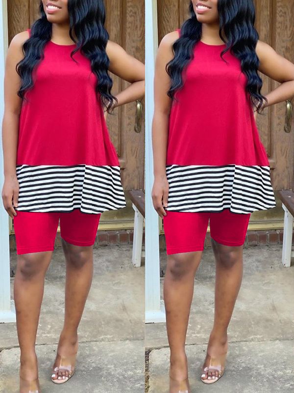 Ensemble débardeur et short cycliste à rayures