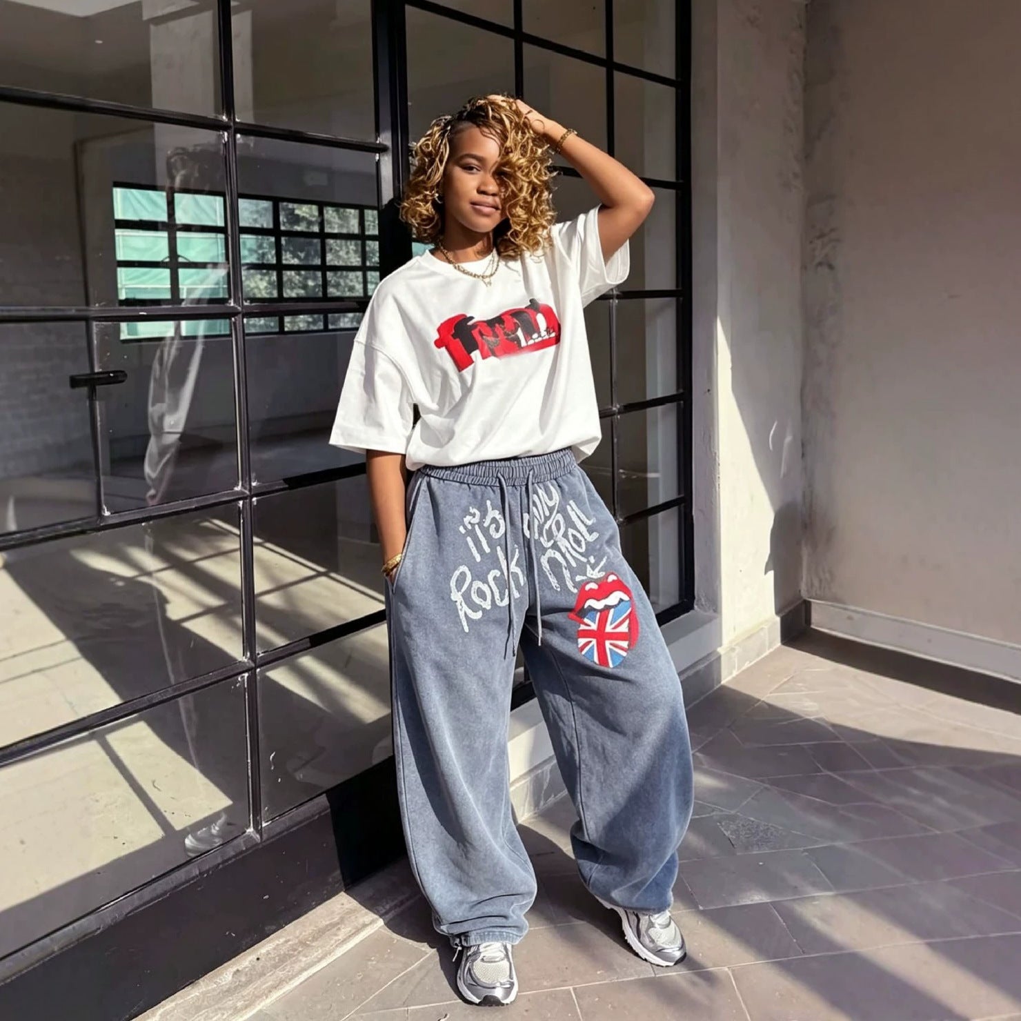 Lip Letter Print Washed Cuffed Sweatpants for Casual Streetwear