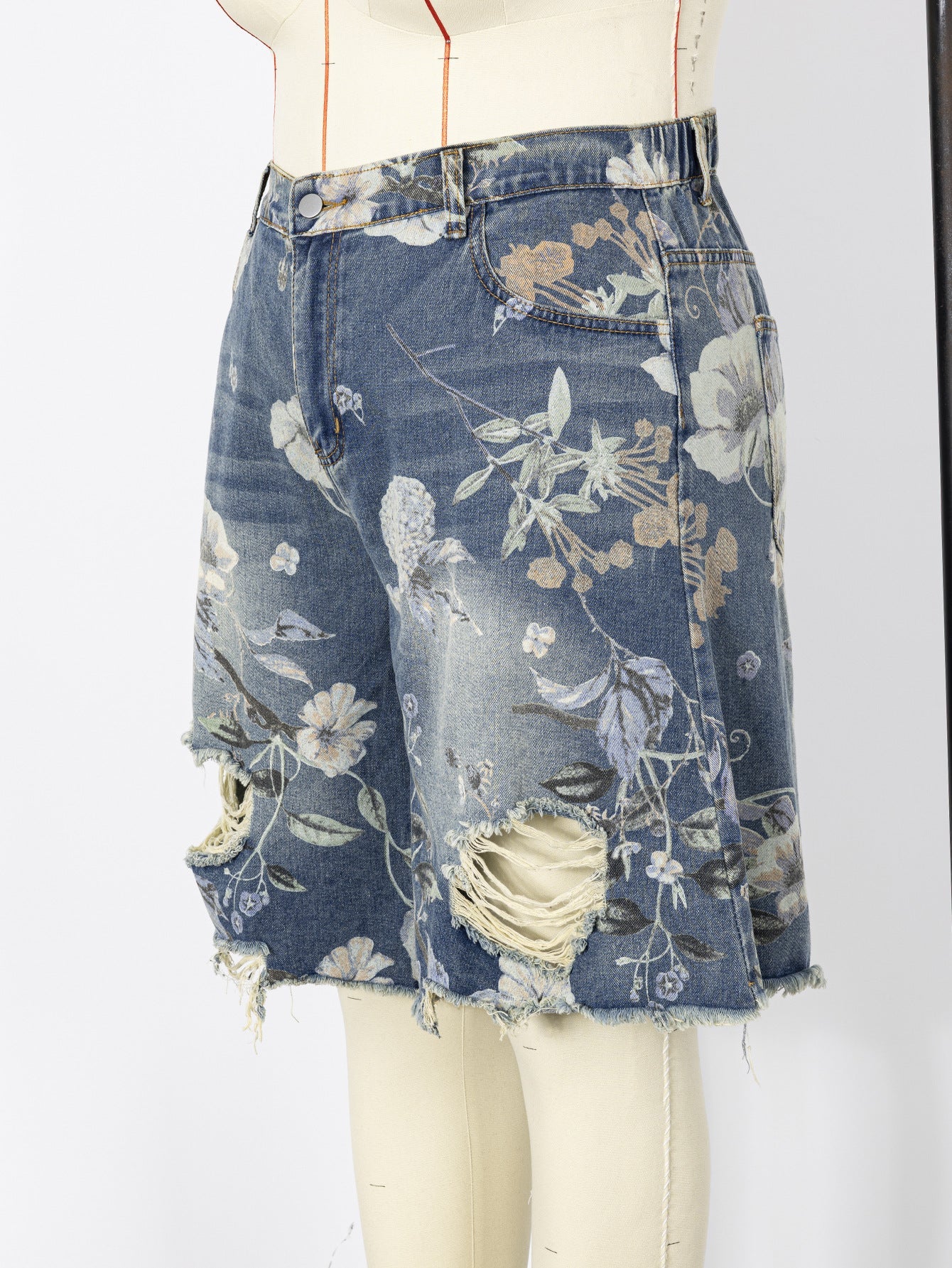 Plus Size Ripped Printed Denim Shorts for Casual Wear