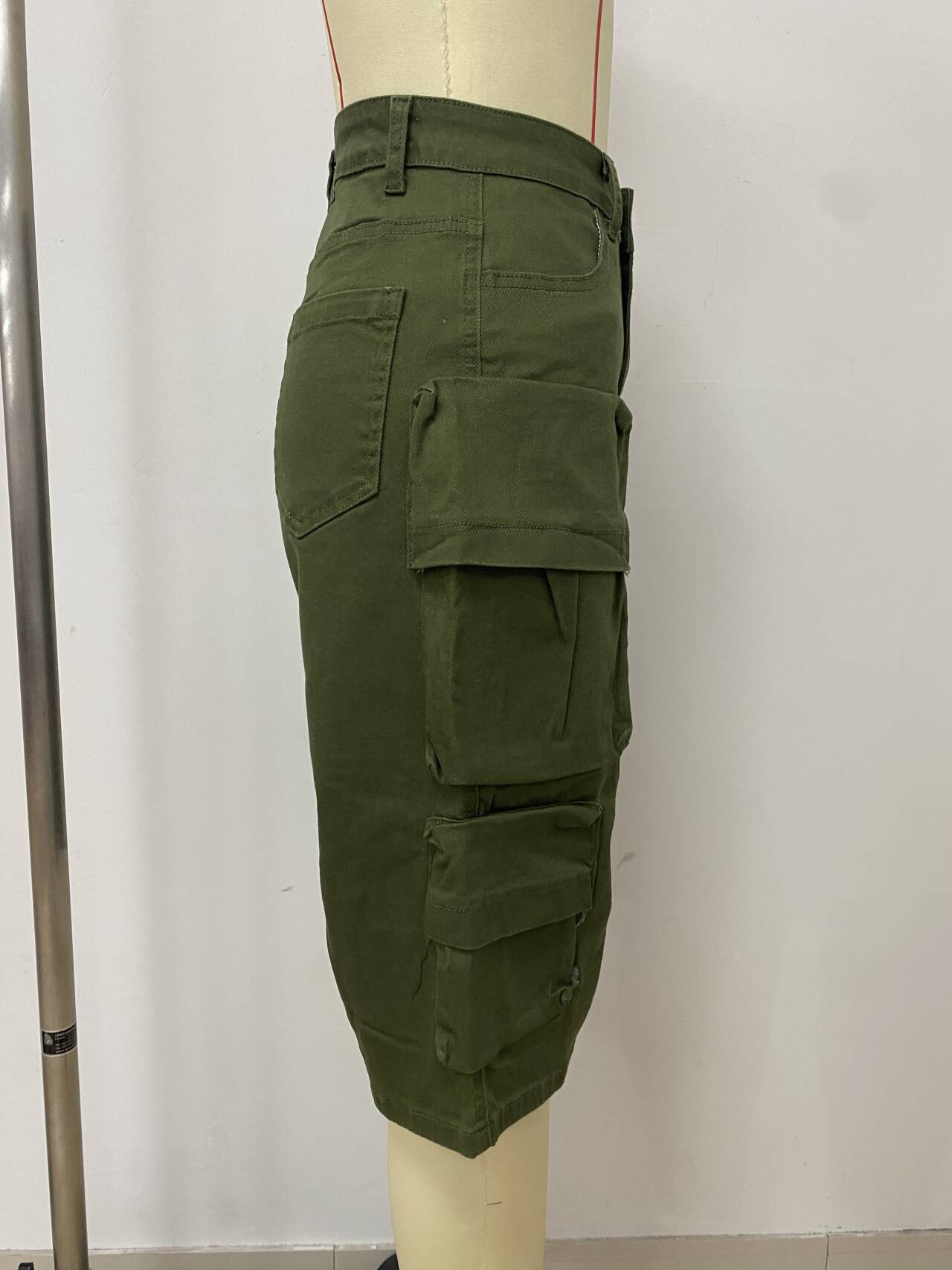 Military Green Wide-Leg Cargo Shorts for Summer Streetwear