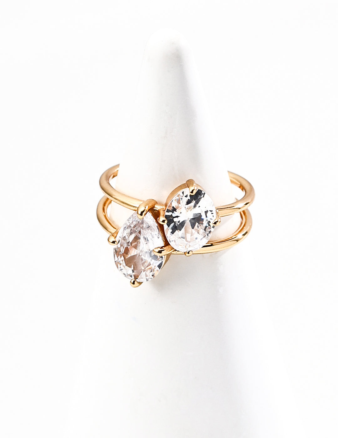Heart to Heart Simple Zirconia Ring