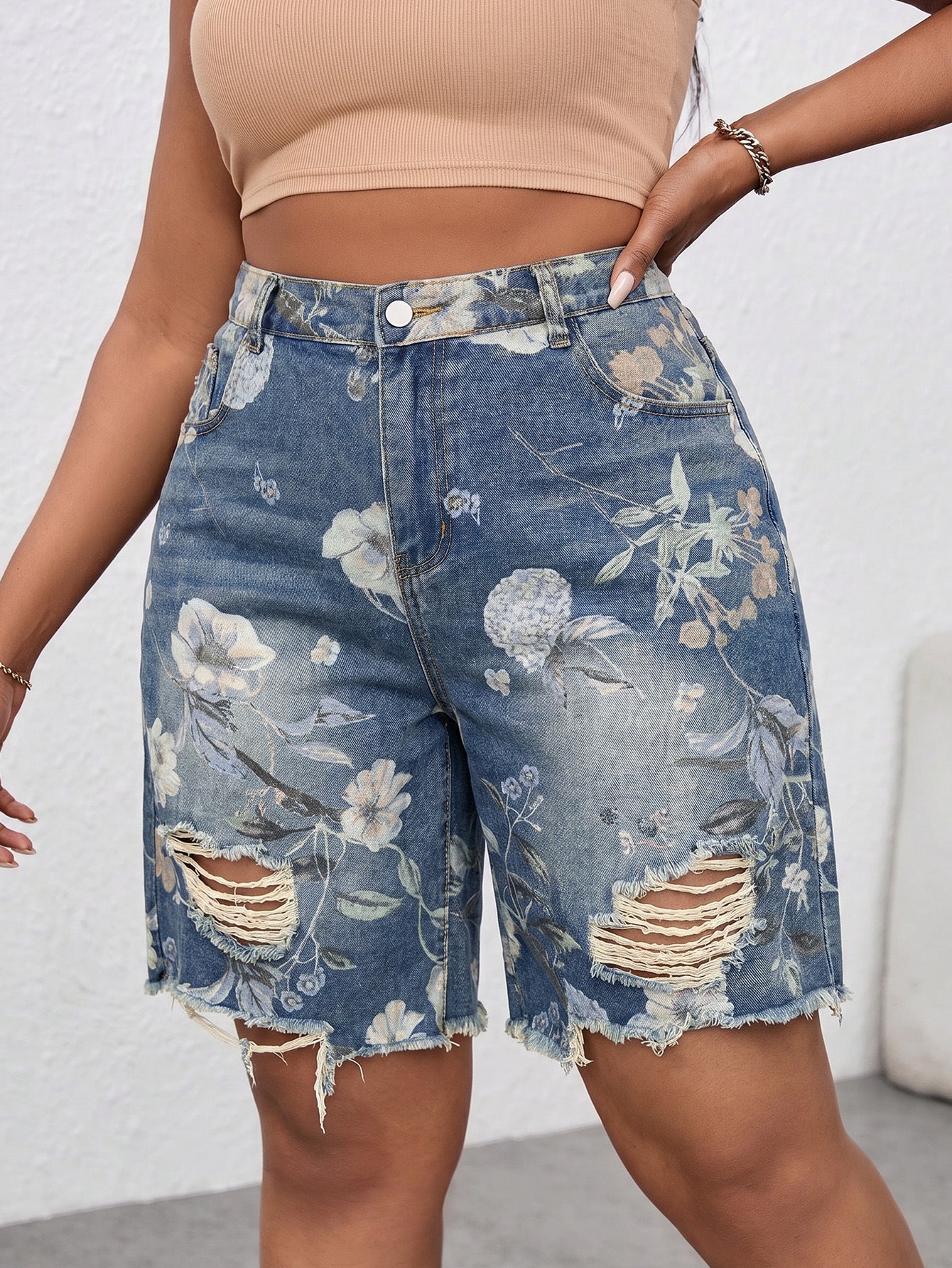 Plus Size Ripped Printed Denim Shorts for Casual Wear