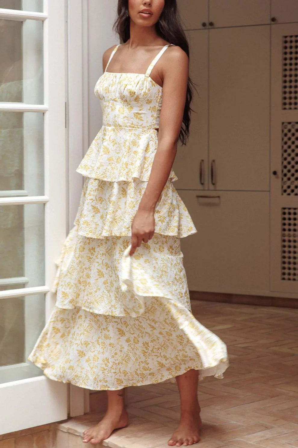 Floral Print Tie up Tiered Midi Dress