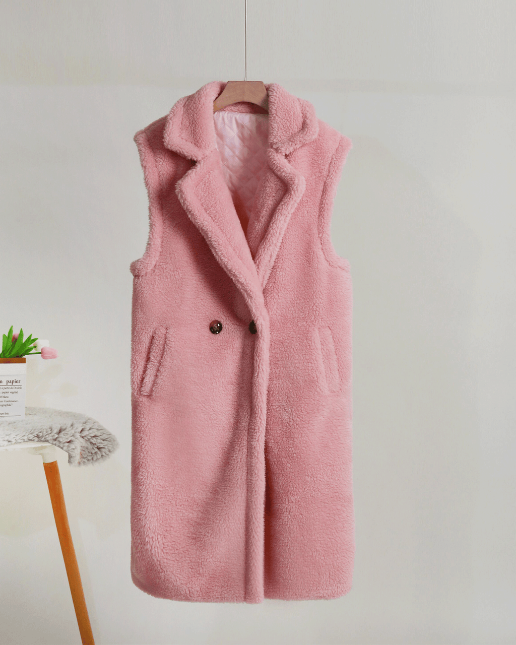 No Bear Hugs Vest Pink