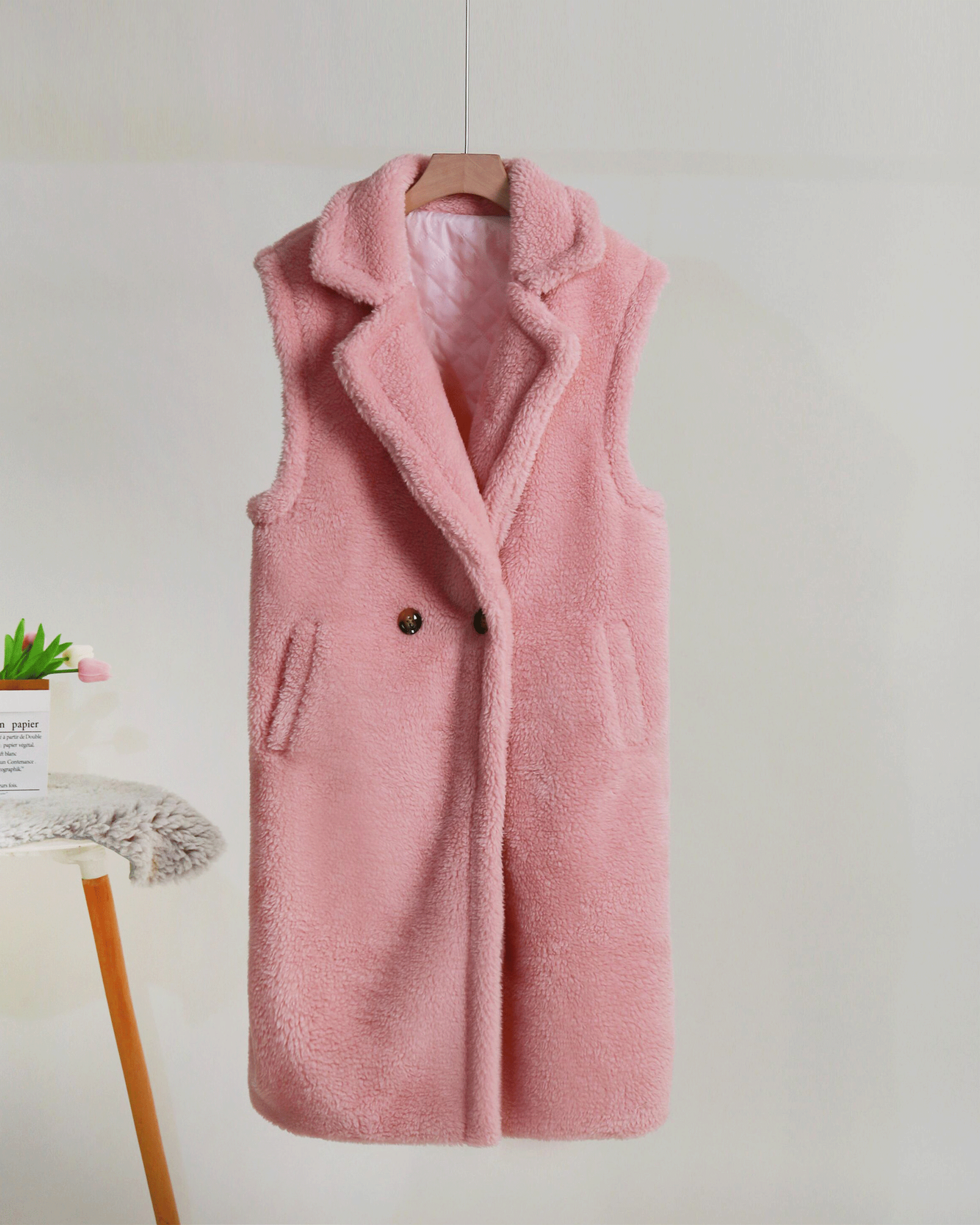 No Bear Hugs Vest Pink