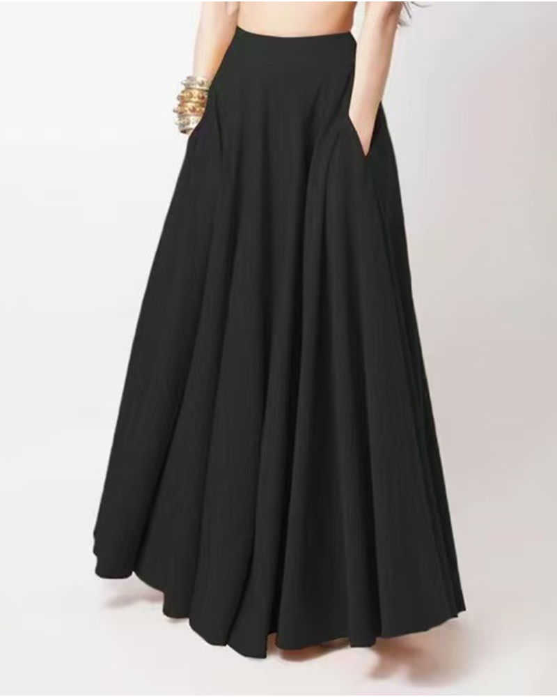 The Solid Pocket Flared Skirt