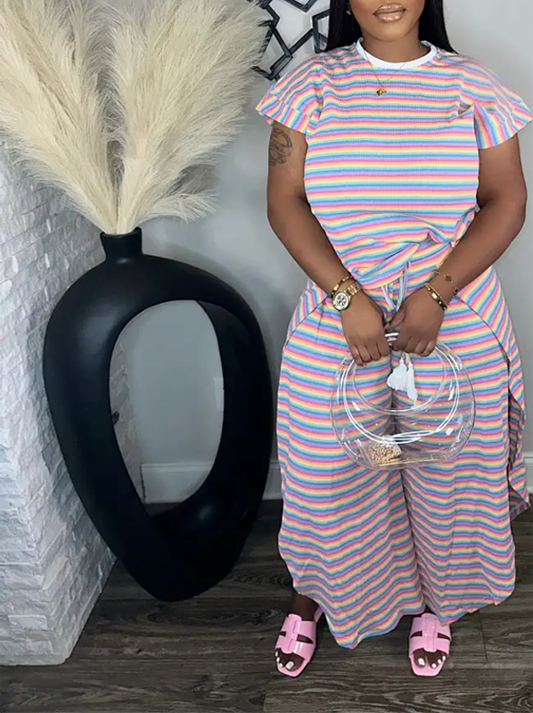Ensemble t-shirt et pantalon à rayures