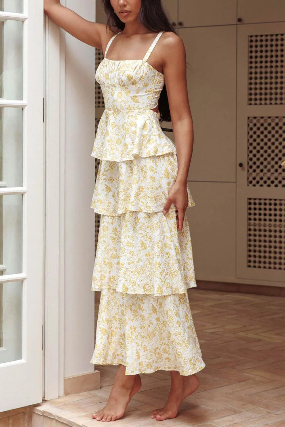 Floral Print Tie up Tiered Midi Dress