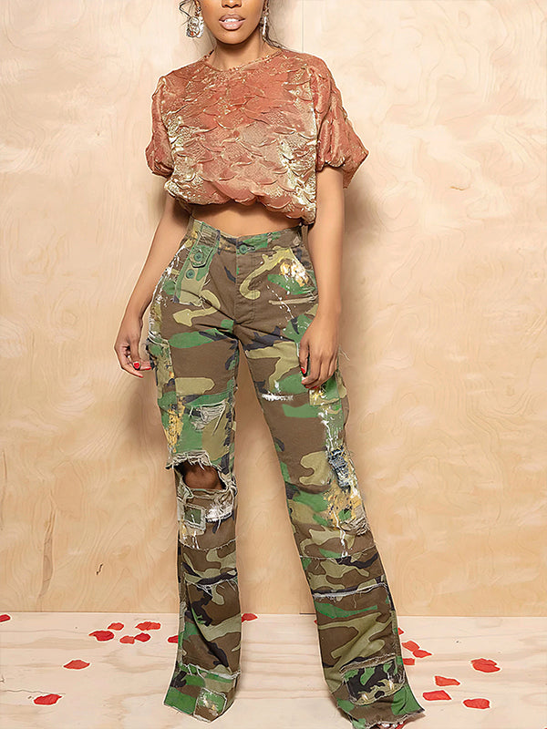Indiebeautie – Zerrissene Cargohose im Camouflage-Muster