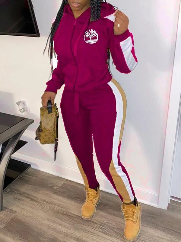 Set aus Kapuzenpullover und Hose mit Farbblock-Logo