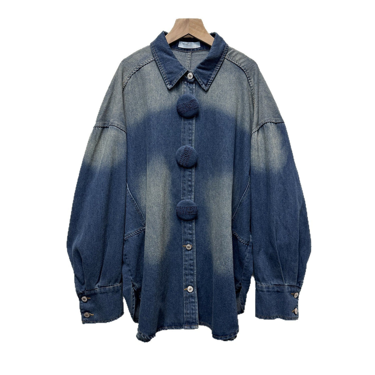 Turndown Collar Gradient Wash Long Sleeve Denim Shirt for Autumn & Winter