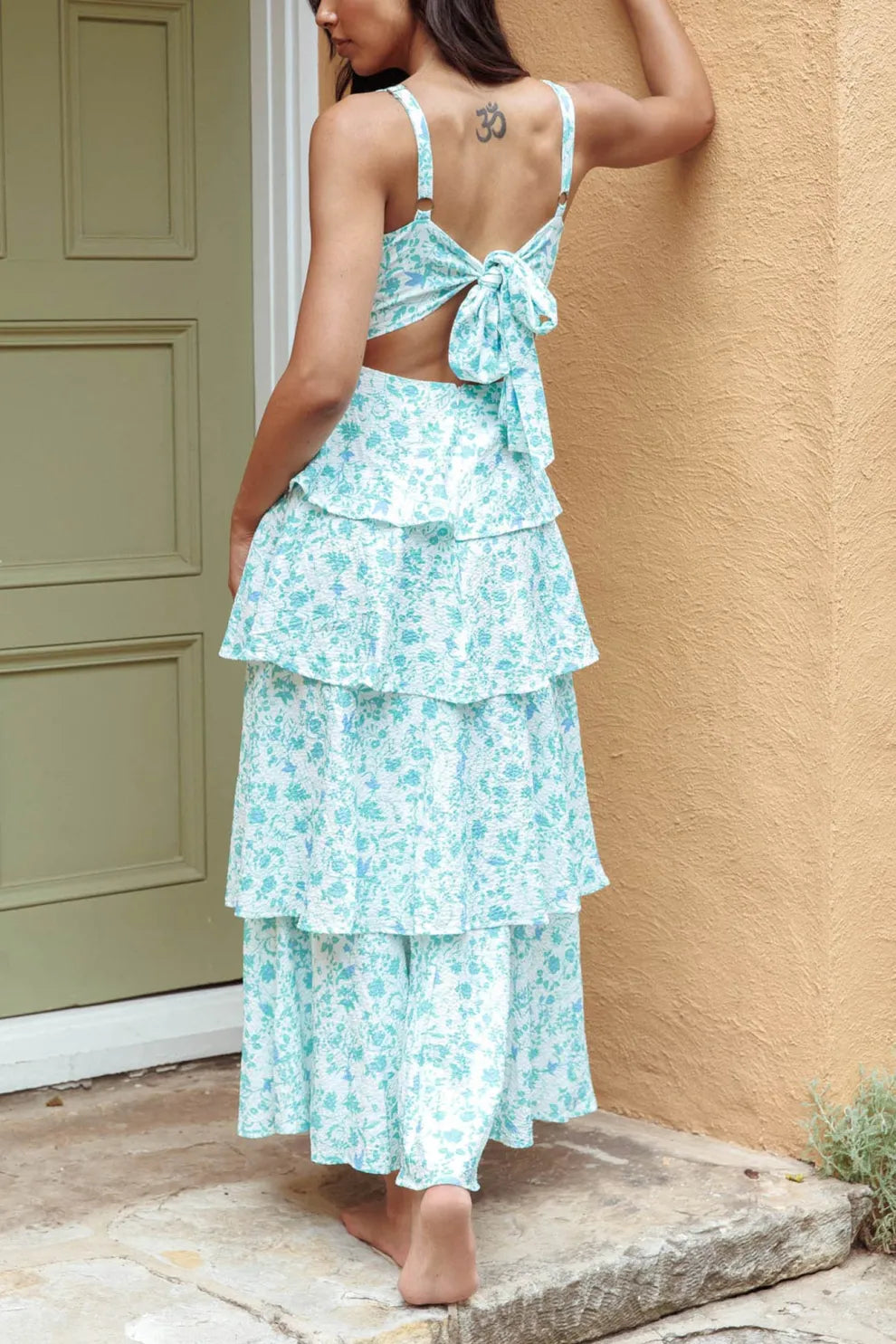 Floral Print Tie up Tiered Midi Dress