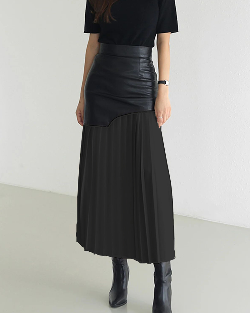 Take It In Skirt Black