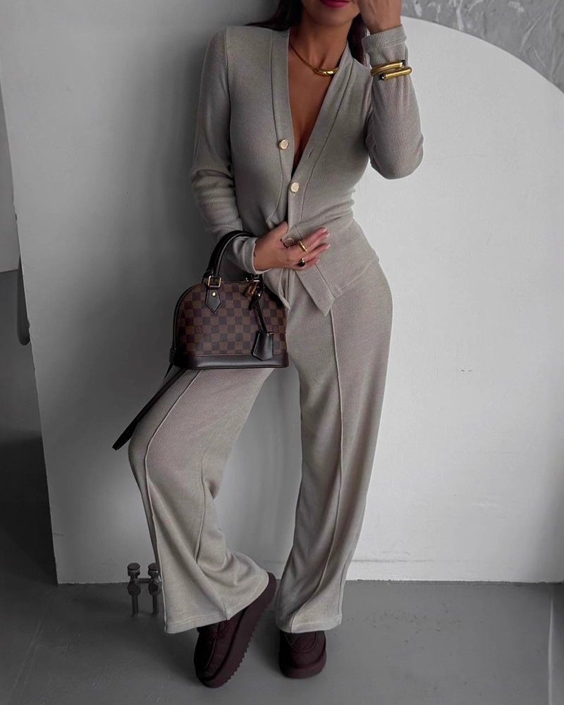 Relaxed Refinement Knit Set