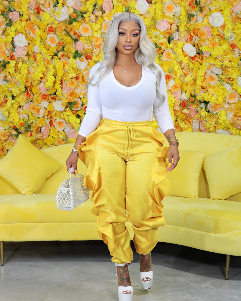 Ruffle Me pants Gold