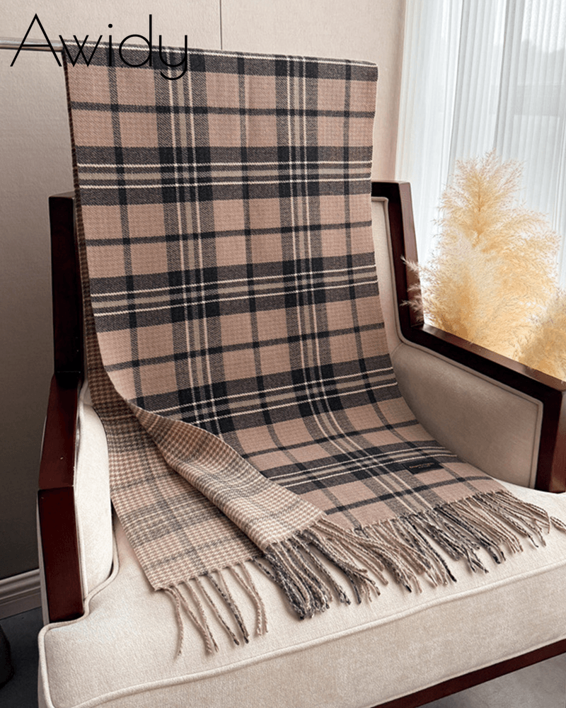 Gentle Weave Fringe Scarf