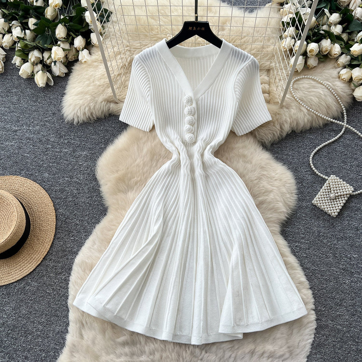 V-Neck Short Sleeve Knitted Dress for Casual Wear