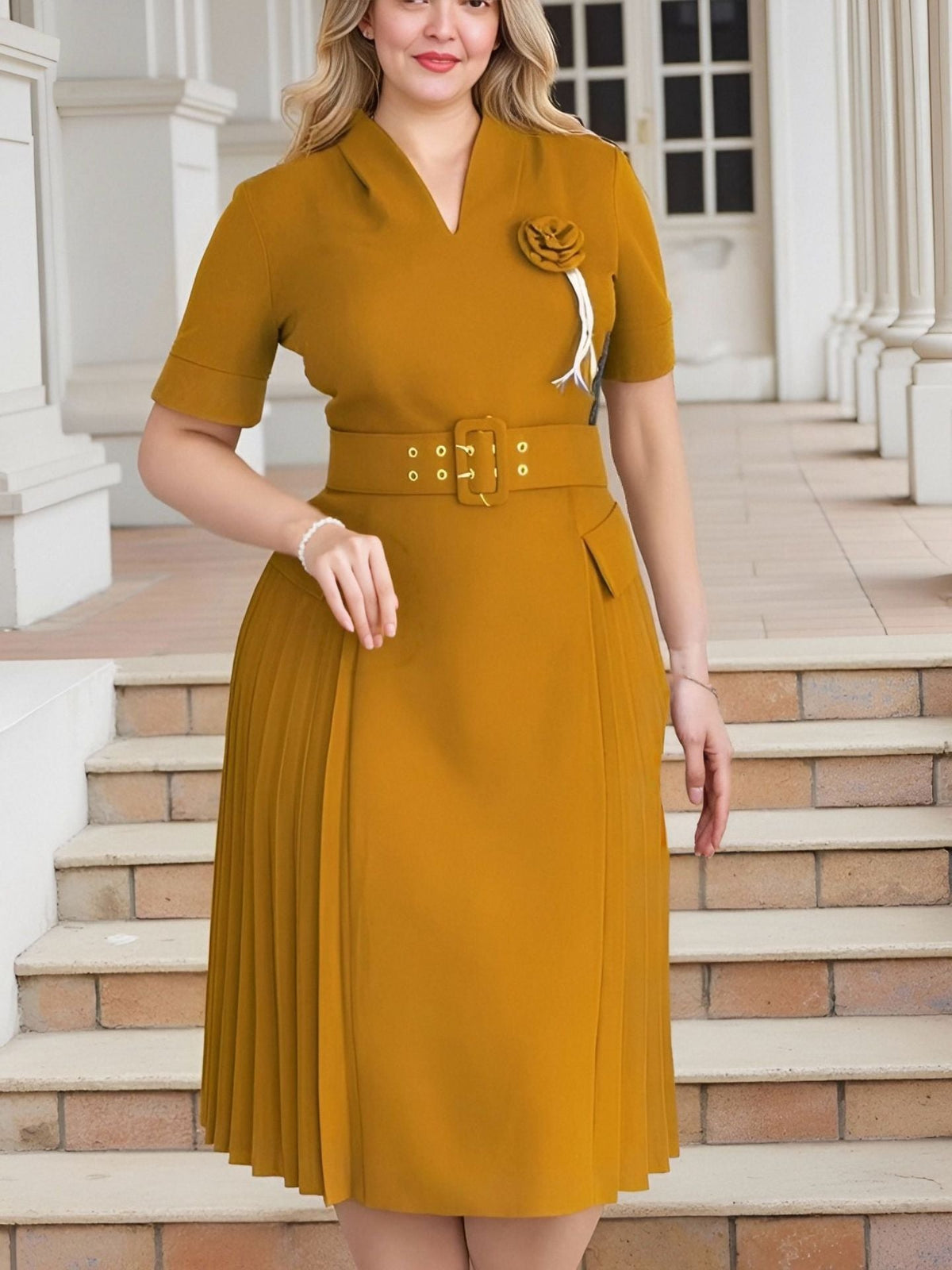 Plus Size Solid V-Neck Pleated Dress for Casual Wear