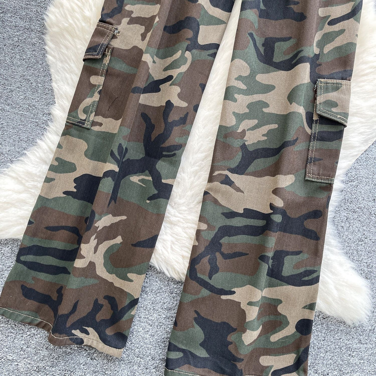 Camouflage Print Cargo Wide-Leg Denim Pants for Autumn Streetwear