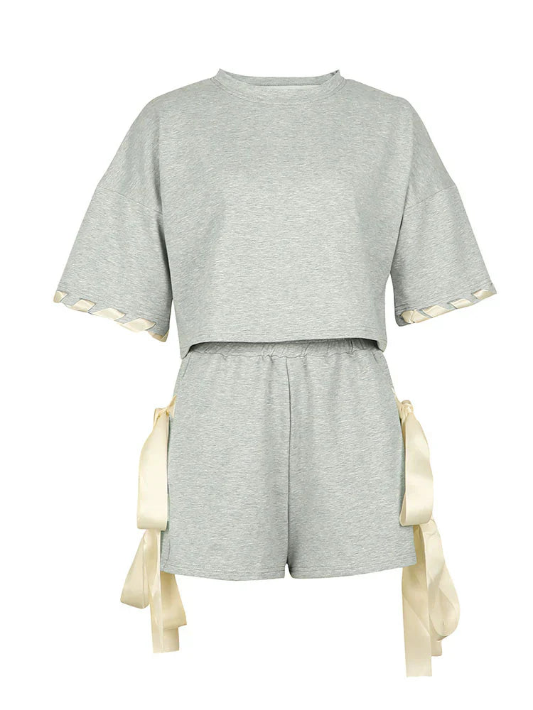 Contrast Crop Top & Bow Tie Shorts Set