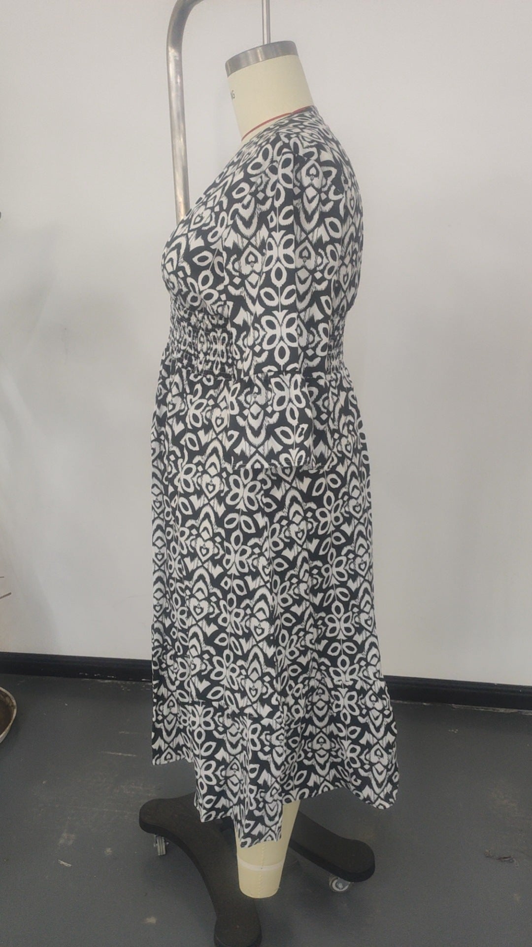 Plus Size Printed Short-Sleeve Maxi Dress for Casual Wear