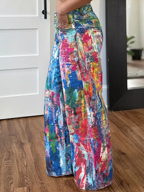 Gerade Jeans mit abstraktem Print – Ausverkauf
