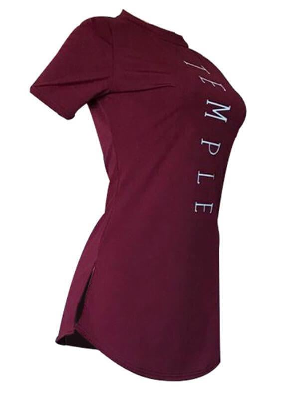 T-shirt à slogan fendu sur le côté