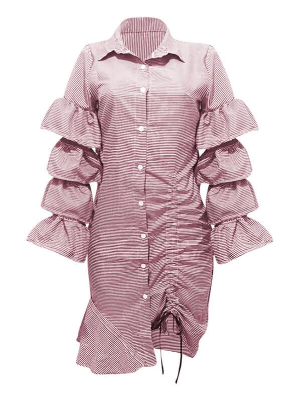 Gestuftes Kleid mit Rüschen, Kordelzug und Streifen – Ausverkauf