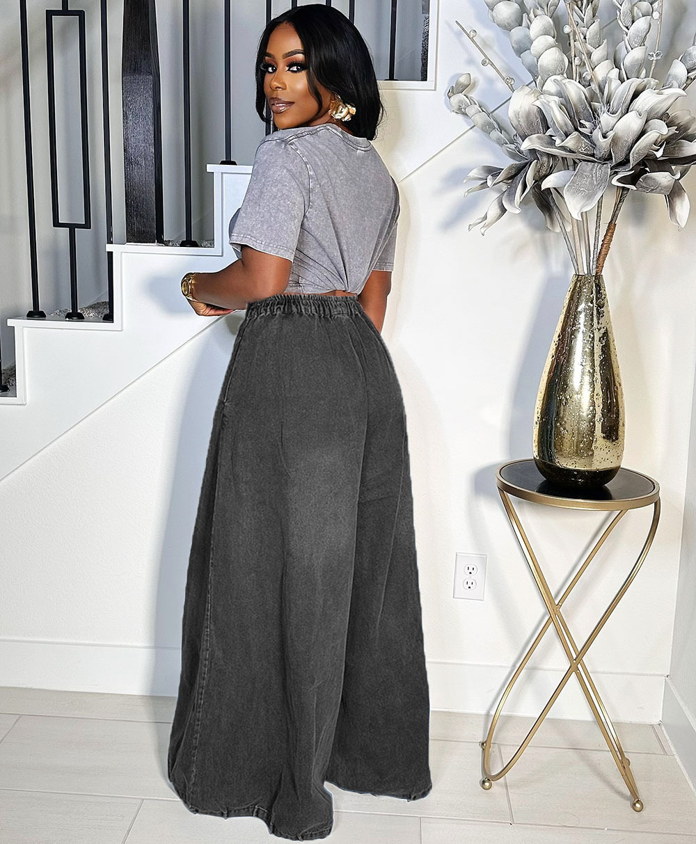 Elastic Waist Loose-Fit Jeans