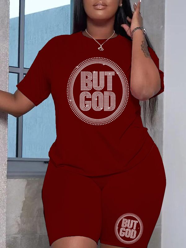 Ensemble t-shirt clouté et short de motard