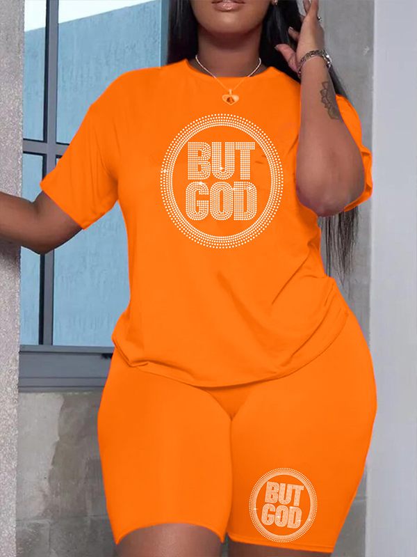 Ensemble t-shirt clouté et short de motard