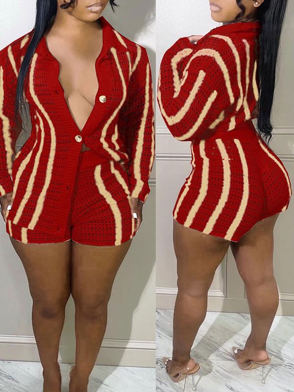 Ensemble chemise et short en tricot à rayures