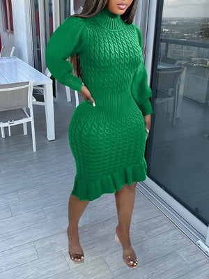 Motionkiller – Rollkragen-Strickkleid mit Rüschen