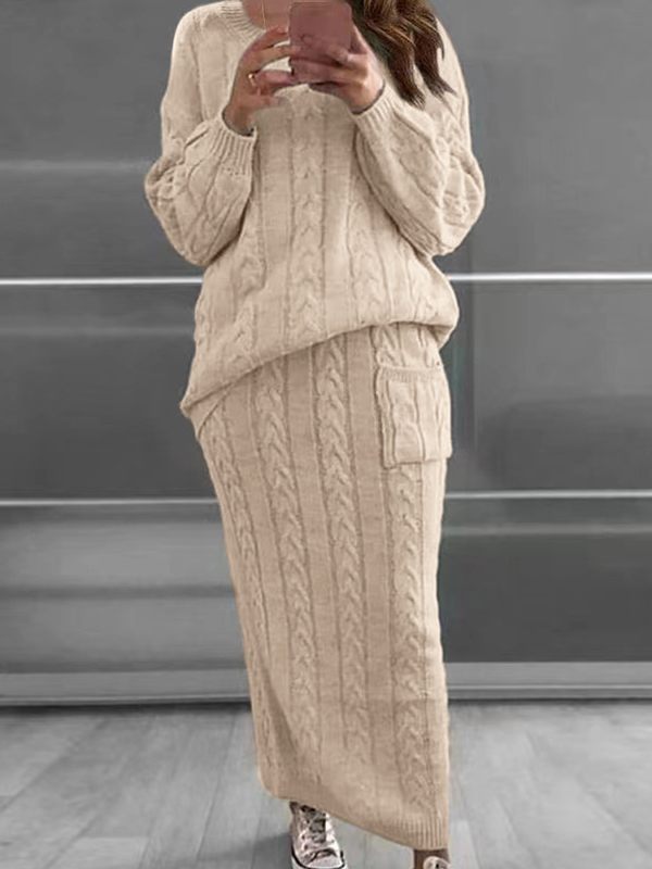 Ensemble pull et jupe en maille torsadée