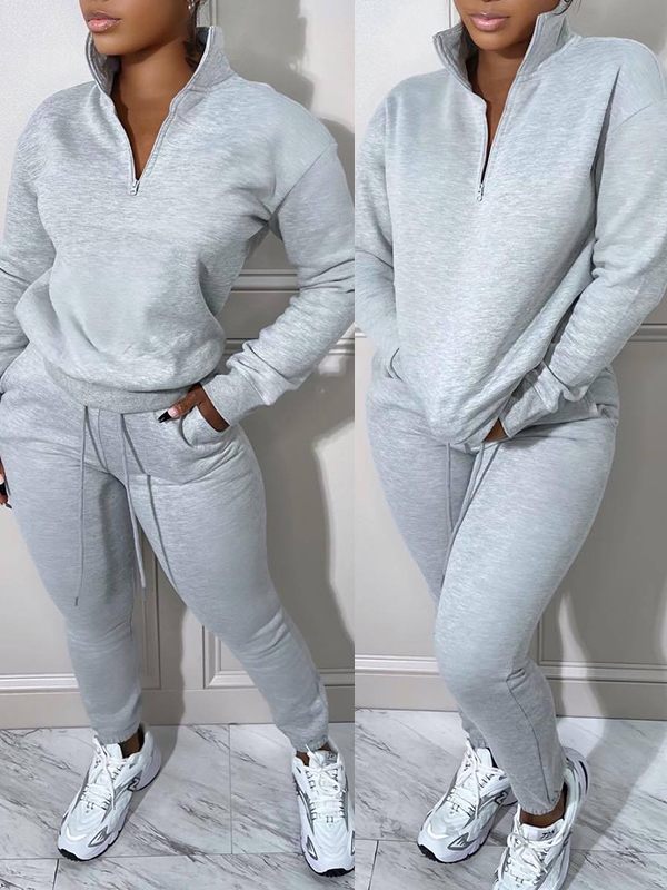 Ensemble sweat-shirt zippé et pantalon de jogging
