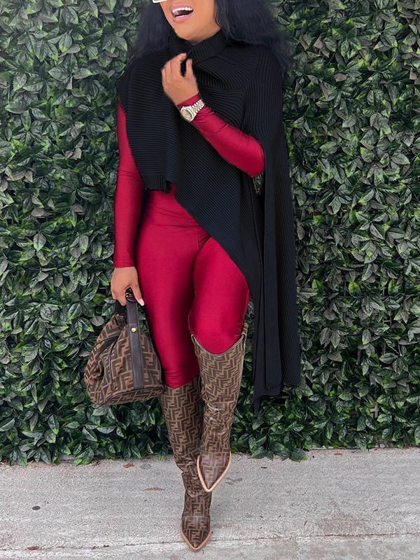 Cape en tricot à col roulé asymétrique