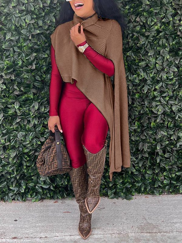 Cape en tricot à col roulé asymétrique