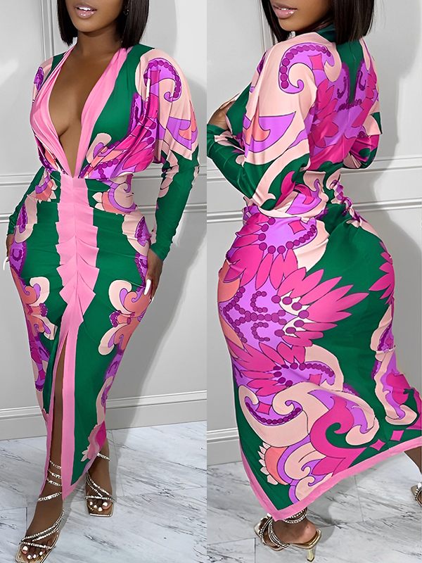 Bedrucktes, tief ausgeschnittenes, gerüschtes Kleid