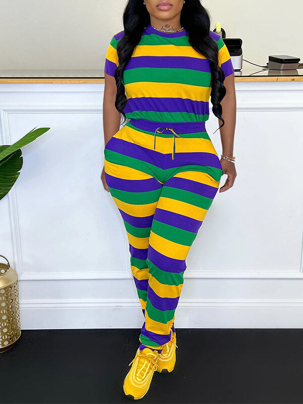 Ensemble t-shirt à rayures et pantalon de jogging