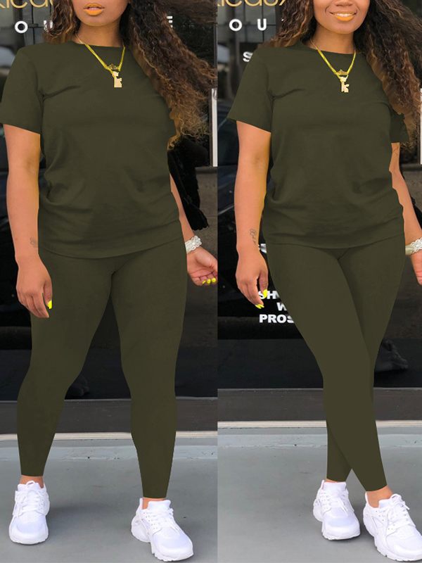 Indiebeautie – Einfarbiges T-Shirt- und Hosen-Set