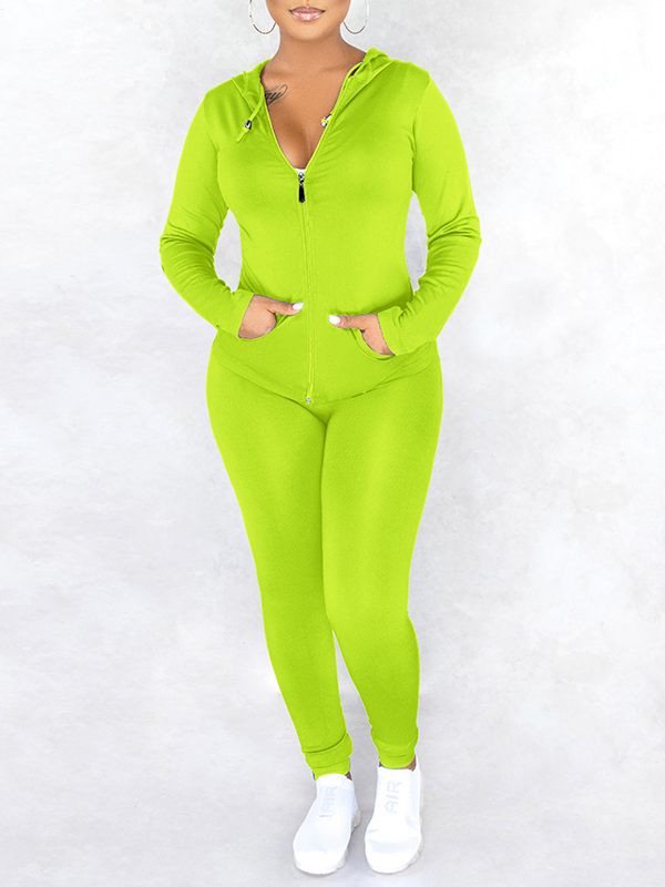 Einfarbiges Set mit Kapuzenpullover und Hose mit Reißverschluss