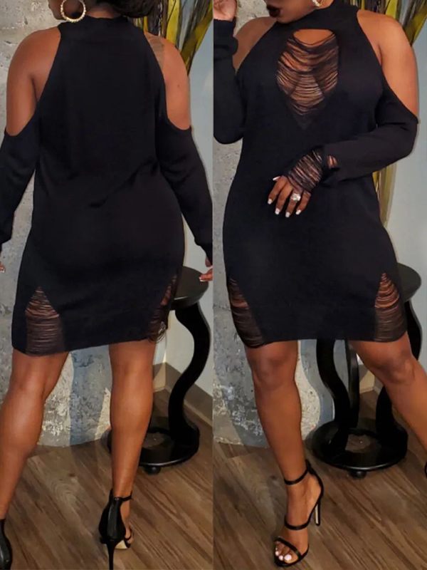 Zerrissenes Strickkleid