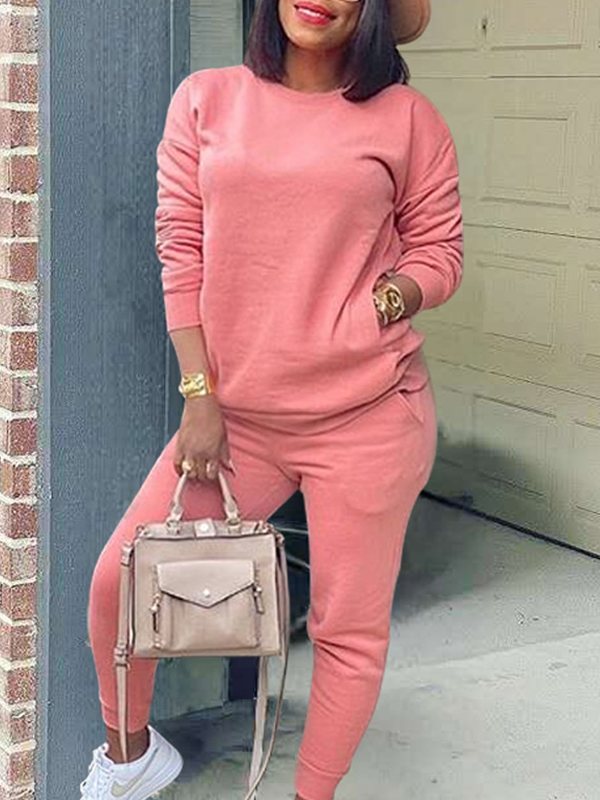 Einfarbiges Sweatshirt- und Jogginghosen-Set
