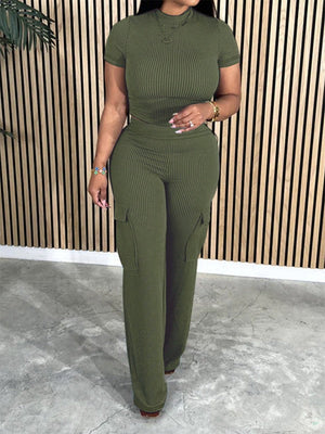 Ensemble t-shirt uni et pantalon cargo Indiebeautie