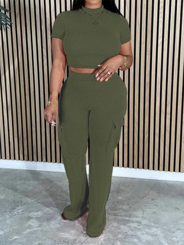 Ensemble t-shirt uni et pantalon cargo Indiebeautie