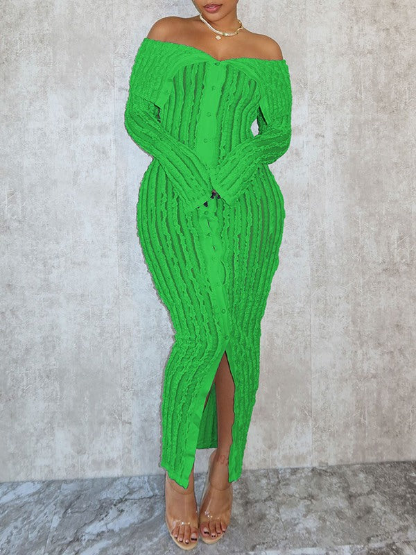 Schulterfreies, gerüschtes Kleid mit Knopfleiste vorne