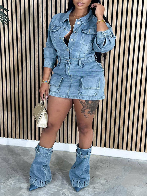 Robe en jean boutonnée sur le devant