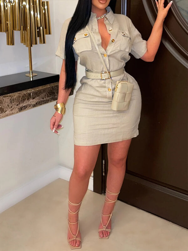 Robe boutonnée sur le devant avec ceinture